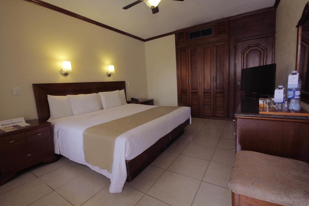 Hotel San Antonio Tampico Extérieur photo